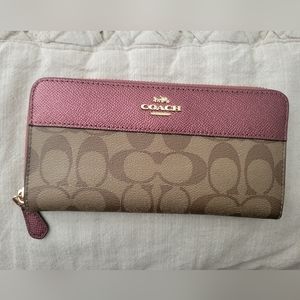 Coach wallet